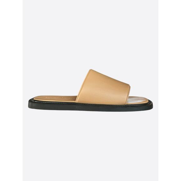Bottega Veneta Beige & Black Sandals